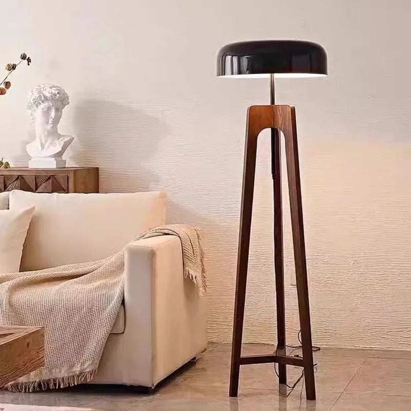 Tripod Floor Lamp Trivora