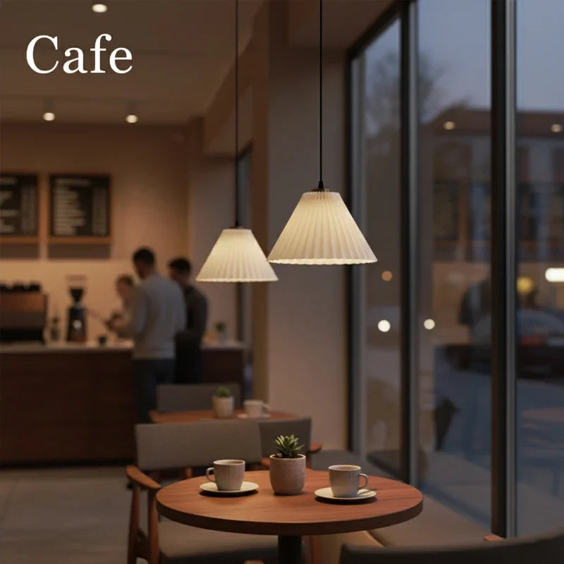 Pleated Pendant Light Plisena