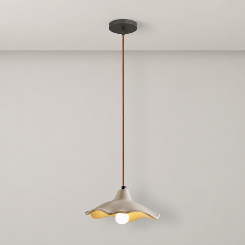 Scalloped Bell Pendant Light Dalena, Fond neutre